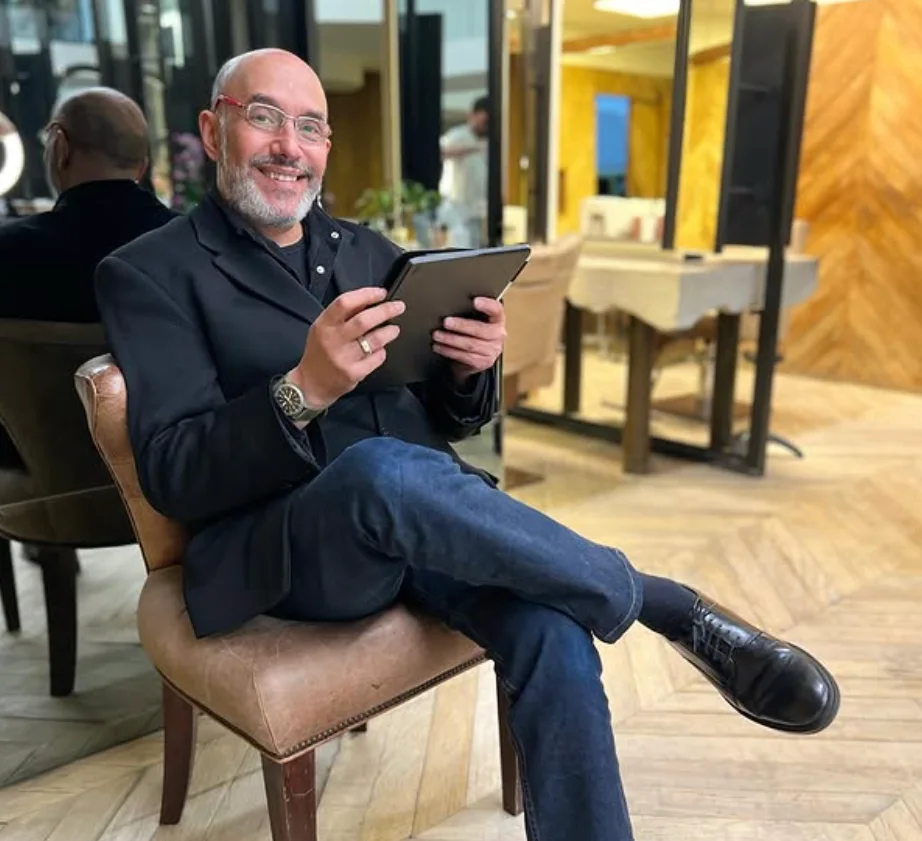 Pedro Galdi no salão